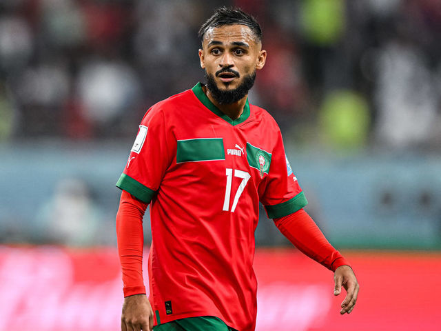 Cầu thủ chạy cánh người Maroc Sofiane Boufal gia nhập câu lạc bộ Qatari từ Angers | theScore.com