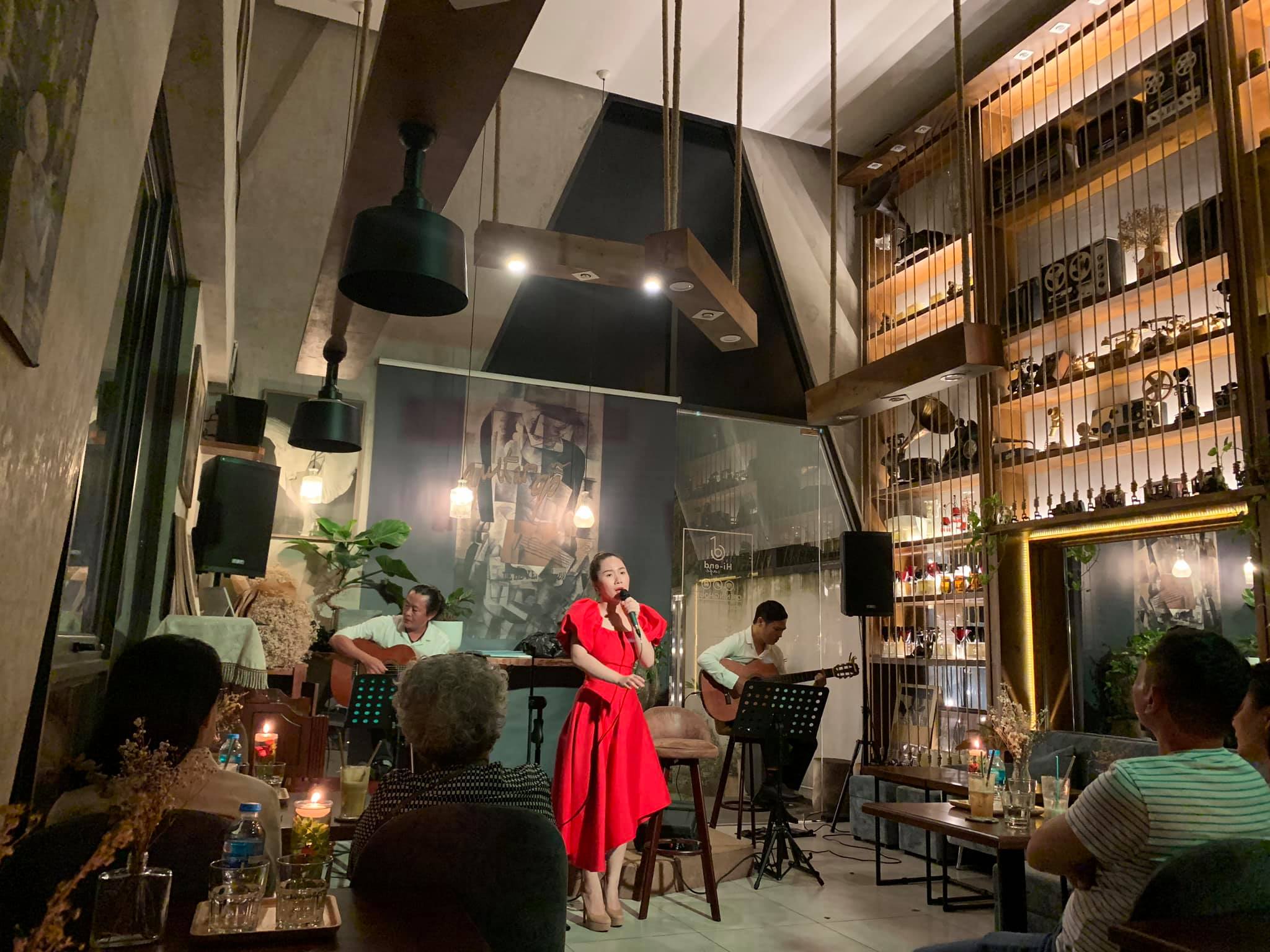 7 Phòng trà bolero Sài Gòn nhạc hay chill quên lối - HaloTravel